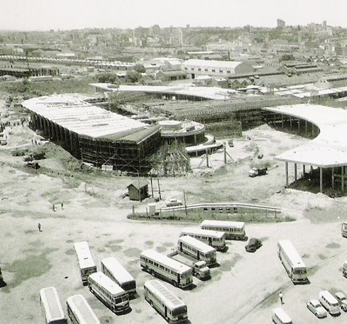 Construção da Estação Rodoviária Central de Porto Alegre em 1969