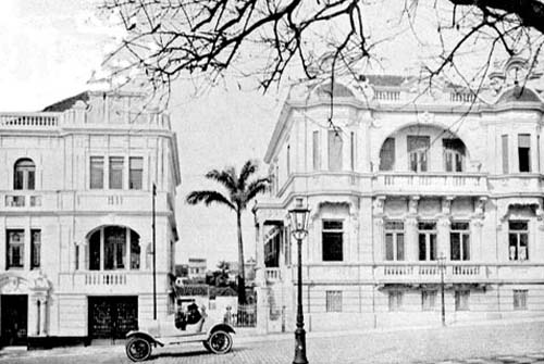 Residências na Praça da Matriz em 1919