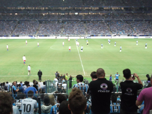 Bola Rolando na Inauguração da Arena Grêmio