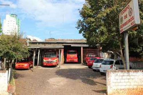 A unidade, que presta atendimento a 16 municípios do Médio Uruguai, está há 15 anos instalada em um galpão adaptado, na rua Ivoti, bairro Santo Antônio
